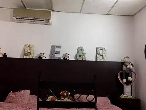 flabia_roses - Flabia_Roses's free webcam - UK Sex Cams