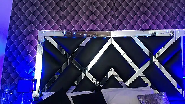 victoriaa_lee_ webcam