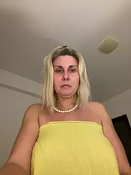 Amelia9798 webcam