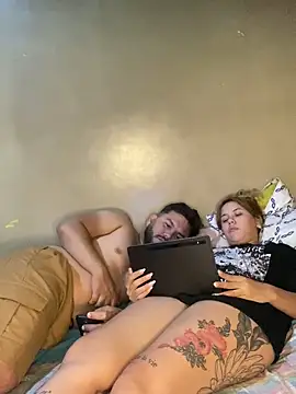 coupleyys (M young) - Chupa seu pau