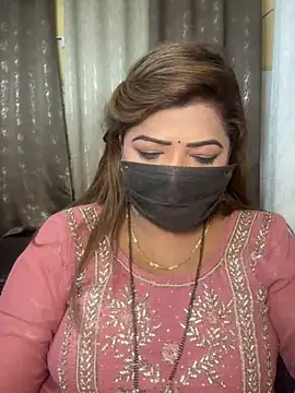 geet-love (F milf) - ASS SHOW