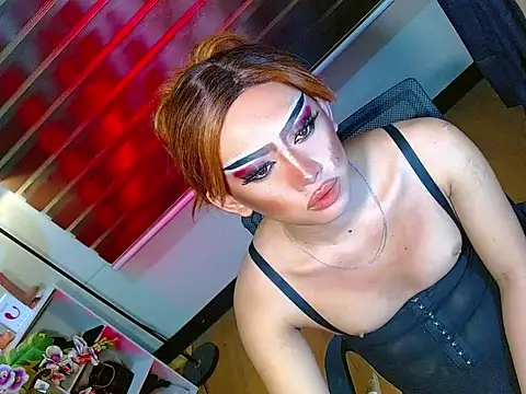 HOLLYWOOD_QUEEN_88 webcam