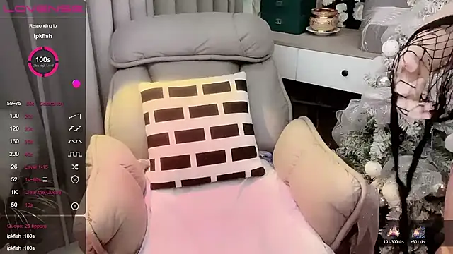 Monica-666888- webcam