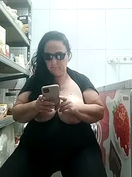 eroticjessitop (F mature) - Spec 11 44 55 77 godiamo