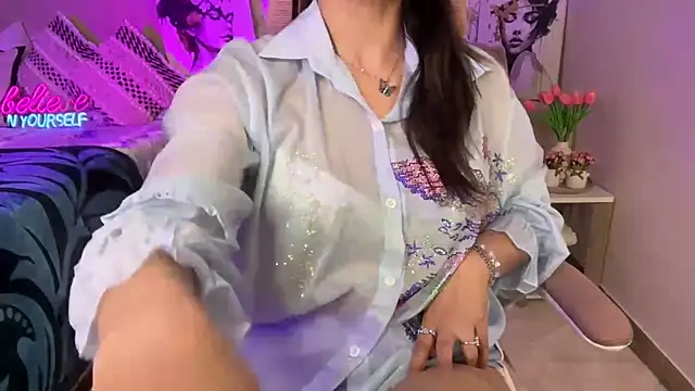 laila_on_fire (F young) - SHOW ASS 🍑 20X