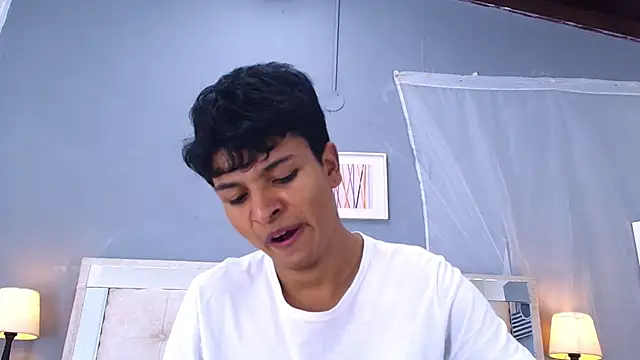 joseph_gonzalez (M twink) - get naked