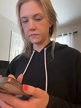 kay_cakes (Ask my age) - Titty play