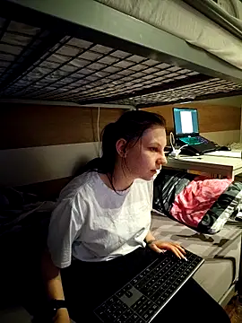 lissiedemons - LissieDemons's free webcam - UK Sex Cams