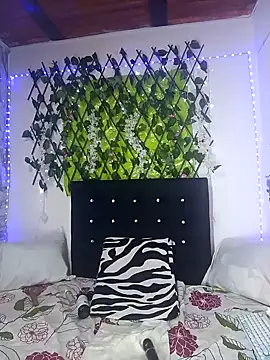 any_mour (F milf) - Have me happy play with my pussy