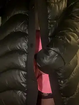 eli5566 (F milf) - Sucking Dildo in Public Toilets😱