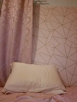 Irresistible24 webcam