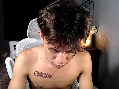 naughtyboyloy_0 webcam