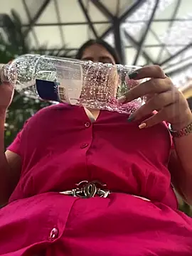 natalia_cleark09 (F young) - Flash nipples in public😈