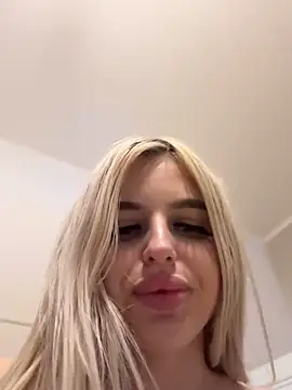 Steffi_Snowbunny webcam