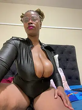 sexy_boobs97 (F young) - pound my cunt till  fountain