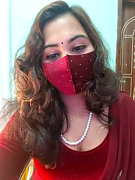 Webcam Model (Bristy-)  is live.Free join now!