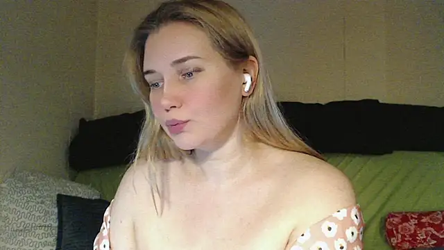 mmmPinUpGirl webcam