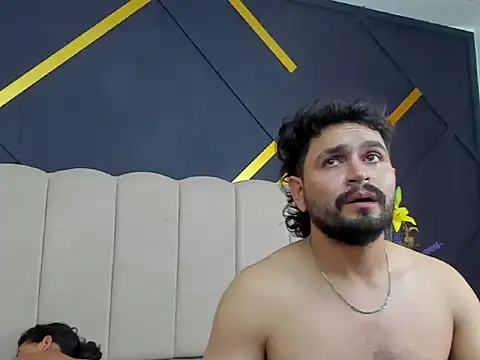 RashelANDCerverus webcam