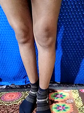 Webcam Model (Babita_hotmom)  is live.Free join now!