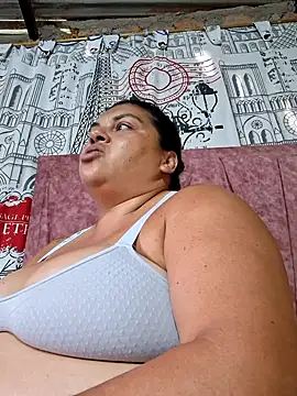 chubby_sexy_big_tits webcam