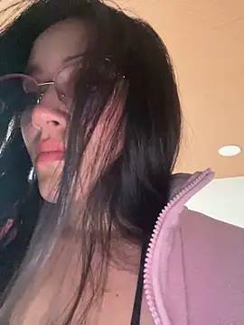 Webcam Model (Veronica_Wins_) is live