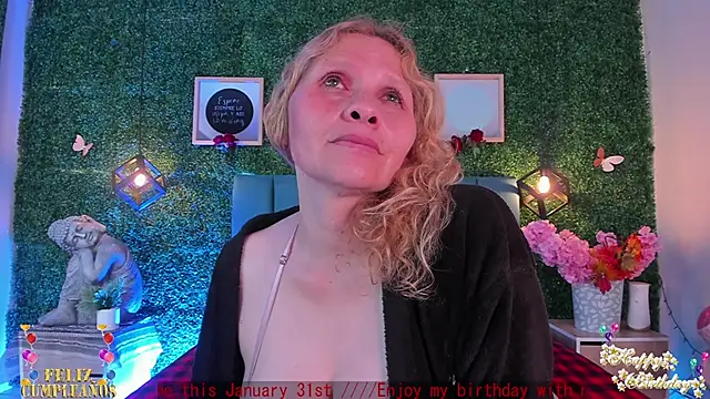 Evangelyne_rose webcam
