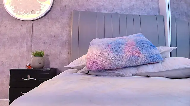 karla-ruiz (F young) - anal