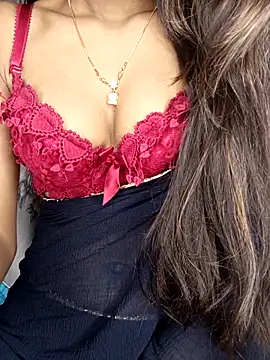 Webcam Model (Haniaa_love)  is live.Free join now!