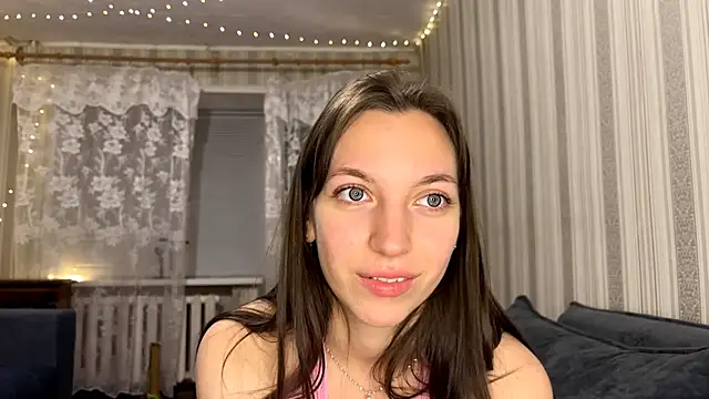 MaryannWeigman webcam