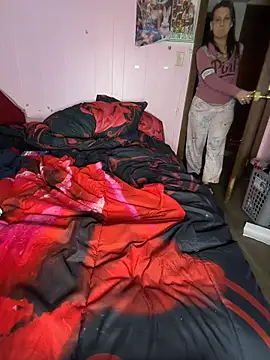 milfshortcakes (F milf) - Naked