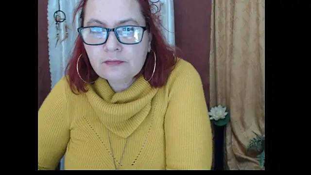 PlayfullMature webcam