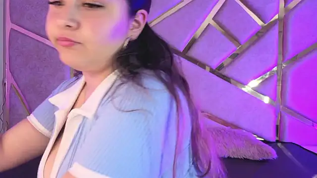 Zafiro_claire webcam