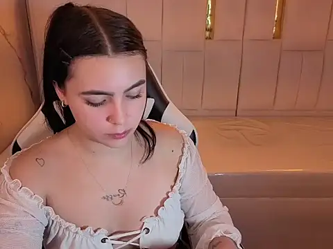 scarlett_smith_tp webcam