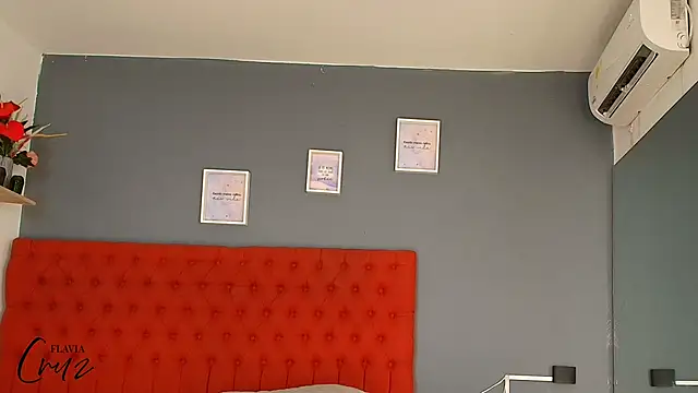 flavia_cruz webcam