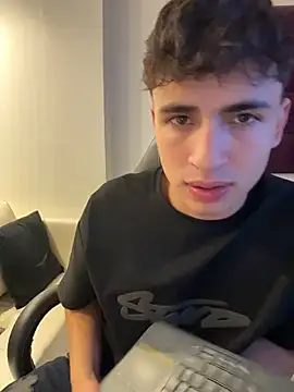 AdrianRinaldi webcam