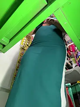 angie_e (Ask my age) - Open ass in store😏😈🫶