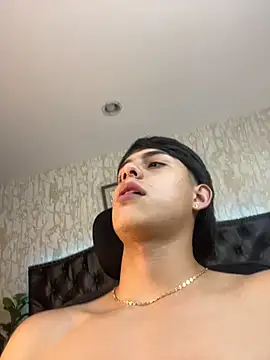 lander_cruz (M twink) - remove boxers