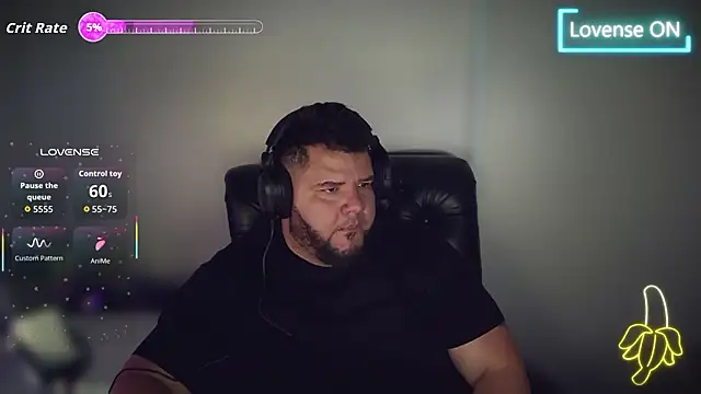 HotDominicanCum webcam