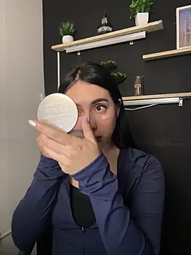 Webcam Model (isabella_jade)  is live.Free join now!