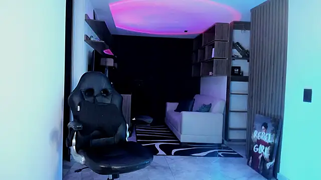 Saraa_Desiree webcam