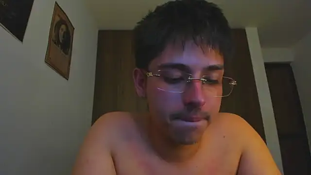 Maximo_Miller webcam