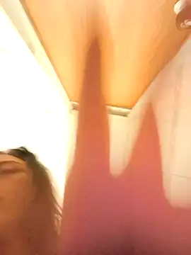 lila_desiree (F young) - Bra off Blouse open for 2 min walk