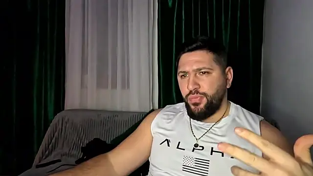 gold_alpha_boy (M young) - Who is the next King of the room?