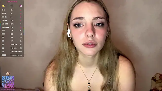 IlanaLafferty webcam