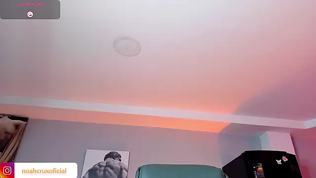 noah_crux (M young) - naked+hard