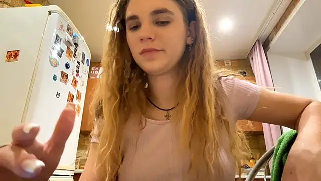 diedraglackin (F teen) - dance in bra