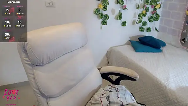 tania_sweet__ - Tania_sweet__'s free webcam - UK Sex Cams