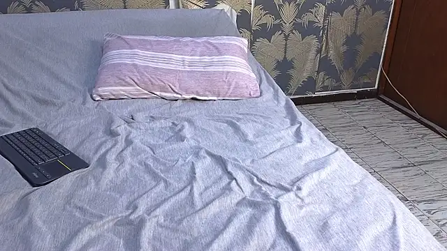 tatiana_big_ass_boobs - Tatiana_big_ass_boobs's free webcam - UK Sex Cams