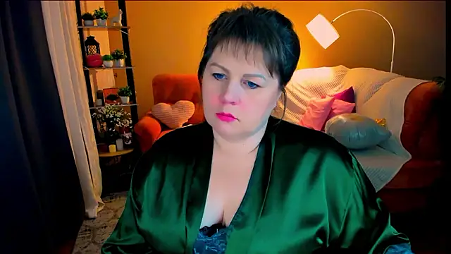 crystaalstaar - CrystaalStaar's free webcam - UK Sex Cams