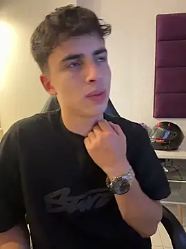 adrianrinaldi (M twink) - masturbate your big cock 19 cm